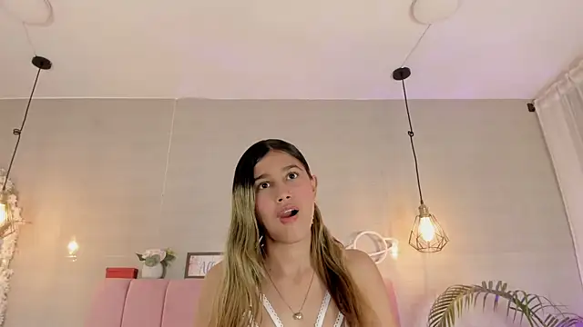 im sofii18 online show from 09.23.25