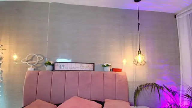 im sofii18 online show from 10.20.25