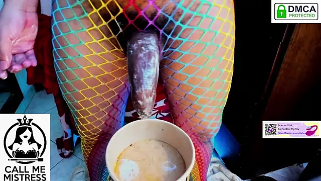 Snapshot of sexydirtyd chatting on 10.02.25 sexydirtyd online show from 10.02.25