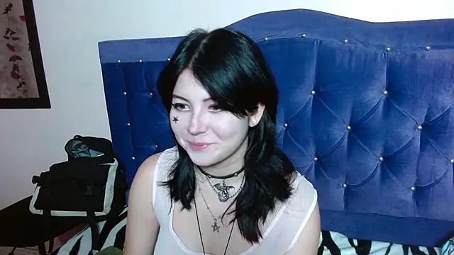 Snapshot of Ginebra_Sensual chatting on 10.09.25 Ginebra Sensual online show from 10.09.25