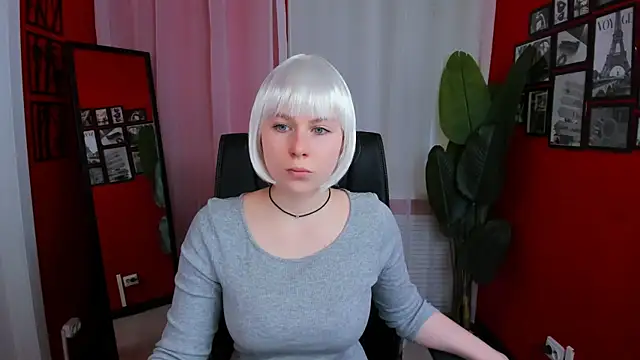 EvaCrosby online show from 09.24.25