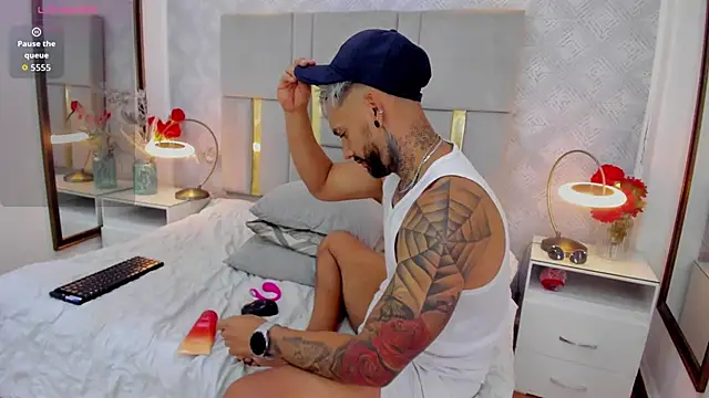 Valentiinoss online show from 09.11.25