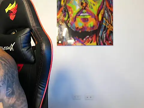 logan hugh8 online show from 09.23.25