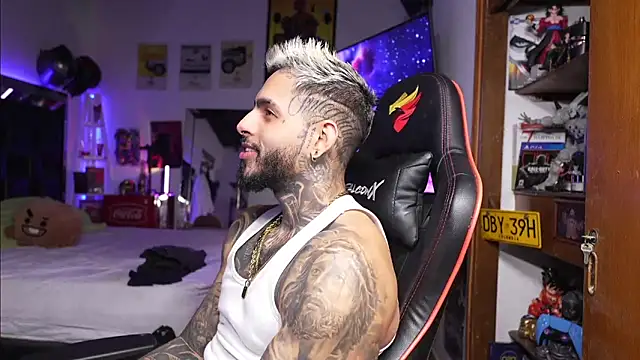 logan hugh8 online show from 03.17.26