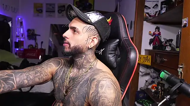 logan hugh8 online show from 04.20.26