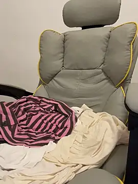 Snapshot of coco-o chatting on 09.17.25 coco-o online show from 09.17.25