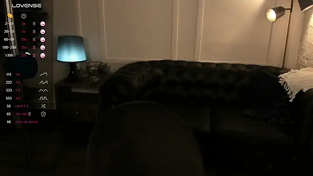 Snapshot of Dark_Moni chatting on 10.01.25 Dark Moni online show from 10.01.25