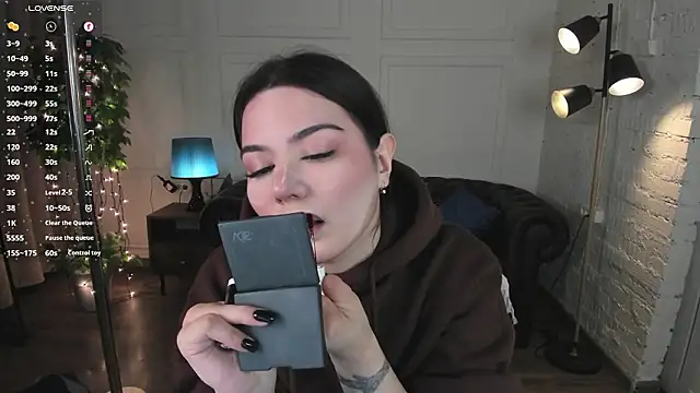 Dark Moni online show from 03.11.26