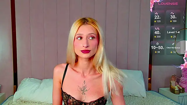 Monica Leen online show from 09.22.25