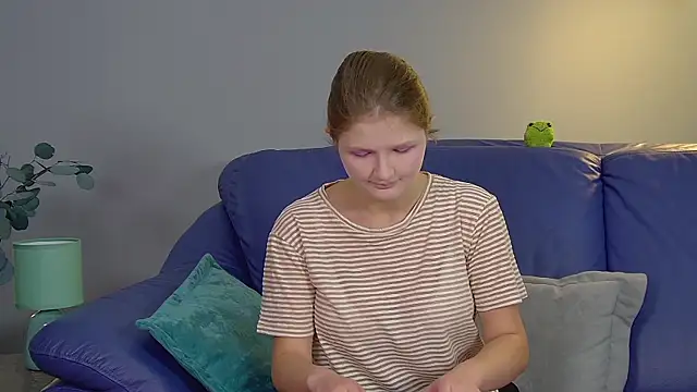 Snapshot of JaneRosen chatting on 09.14.25 JaneRosen online show from 09.14.25
