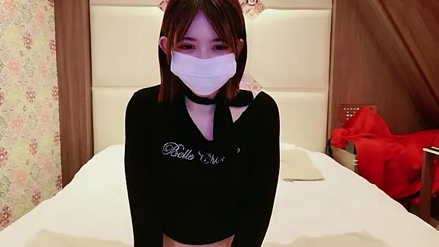 Snapshot of NANA_chan_1 chatting on 10.18.25 NANA chan 1 online show from 10.18.25