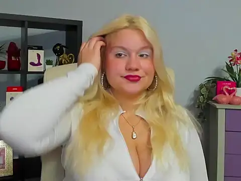 Snapshot of samantha_darling chatting on 07.21.26 samantha darling online show from 07.21.26