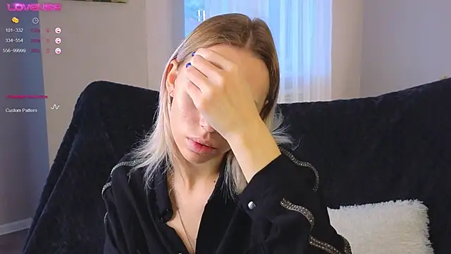 NyxaThorn online show from 10.06.25