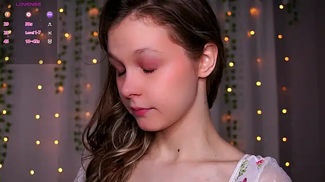 Tender beauty online show from 07.10.26