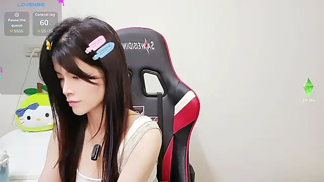 Snapshot of Alina10932 chatting on 10.02.25 Alina10932 online show from 10.02.25