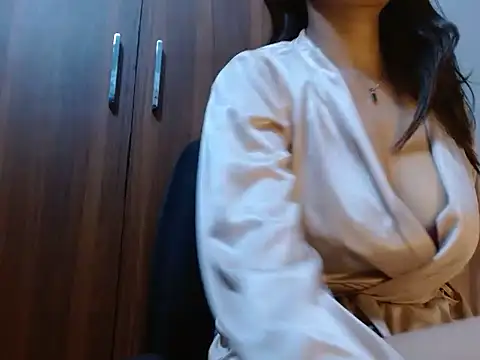Snapshot of soya_queen chatting on 07.30.26 soya queen online show from 07.30.26