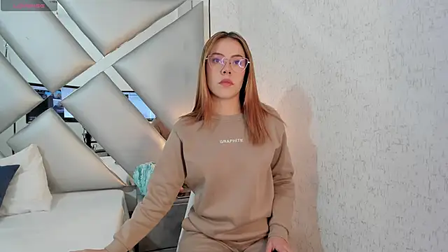 CRISTALEVANS VC online show from 09.17.25