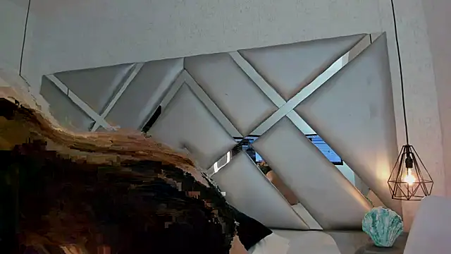 CRISTALEVANS VC online show from 10.28.25