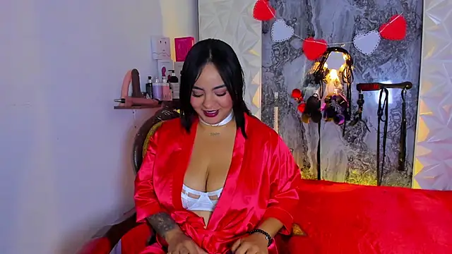 Snapshot of Luciana_r chatting on 02.15.26 Luciana r online show from 02.15.26