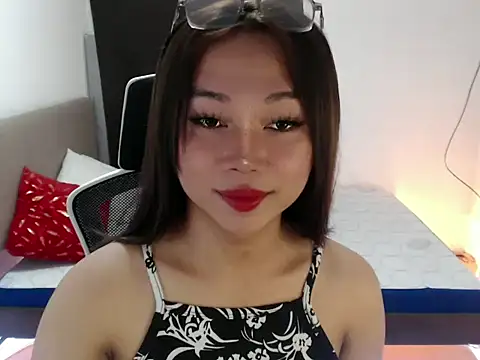 SultryCyraFoxmore online show from 09.26.25