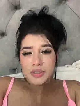 Snapshot of Aliciawhitee chatting on 10.26.25 Aliciawhitee online show from 10.26.25