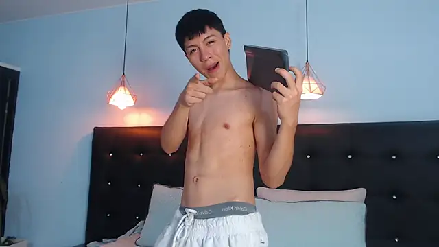 Abraham horny18 online show from 10.14.25