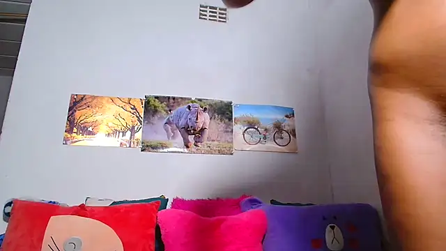 LoloQueen5 online show from 11.23.25