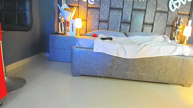 becca scotts online show from 09.23.25