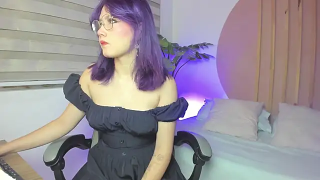 rei cos online show from 09.30.25