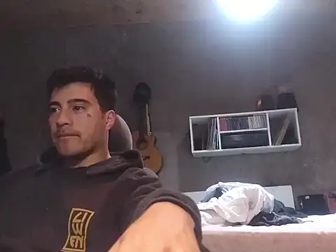 Snapshot of parca13 chatting on 11.18.25 parca13 online show from 11.18.25