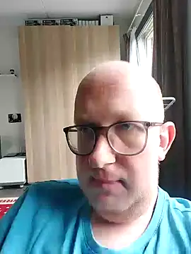 geilerd122 online show from 10.10.25