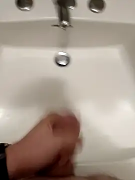 Snapshot of Empi19cm chatting on 09.12.25 Empi19cm online show from 09.12.25