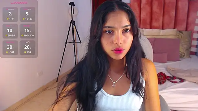 Milaa Star  online show from 10.01.25