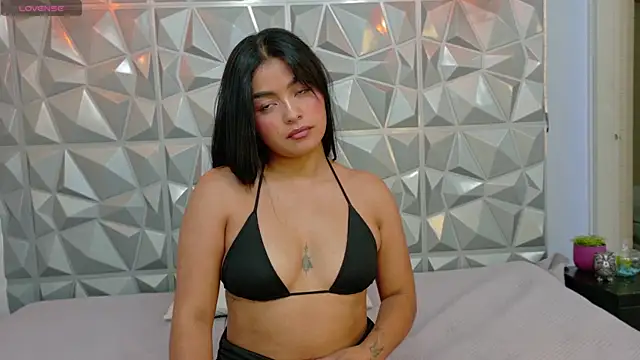 Snapshot of kylerose07 chatting on 10.03.25 kylerose07 online show from 10.03.25