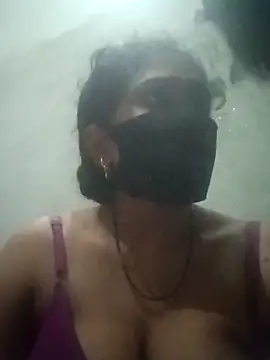 Snapshot of baddy8008 chatting on 09.30.25 baddy8008 online show from 09.30.25