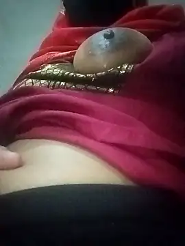 Snapshot of baddy8008 chatting on 11.28.25 baddy8008 online show from 11.28.25