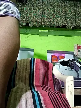 Snapshot of ZIVAA chatting on 10.02.25 ZIVAA online show from 10.02.25