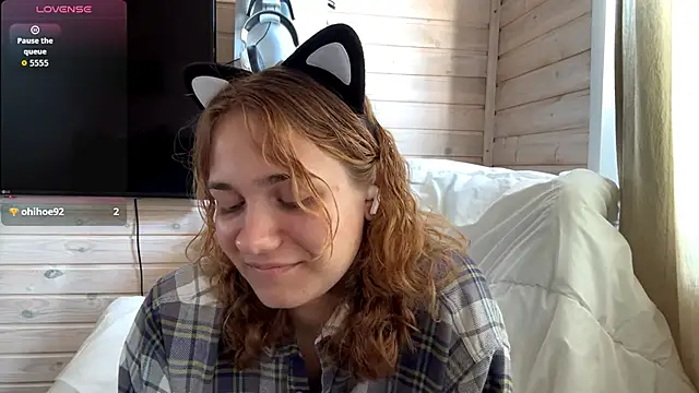 Snapshot of SunPunnyGirl chatting on 09.12.25 SunPunnyGirl online show from 09.12.25