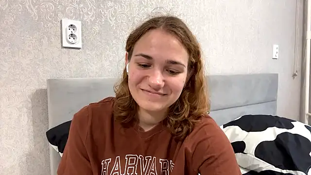 SunPunnyGirl online show from 09.20.25