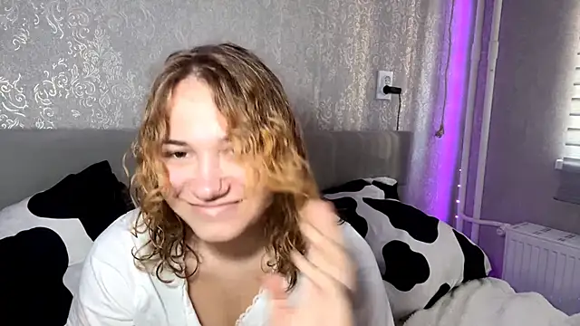 SunPunnyGirl online show from 09.30.25