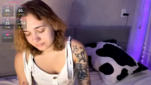 SunPunnyGirl online show from 10.24.25