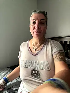 dieseldame1313 online show from 10.05.25