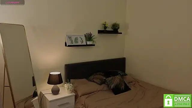 Snapshot of Bonnie_Nunez chatting on 10.21.25 Bonnie Nunez online show from 10.21.25