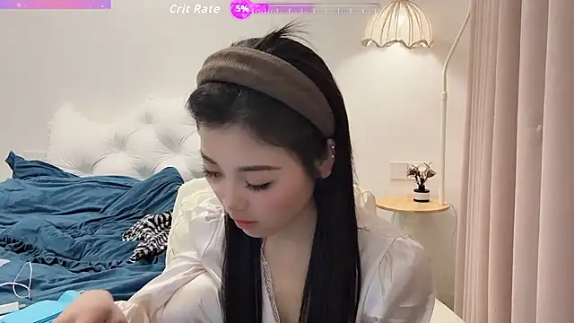 bao-bao- online show from 11.22.25