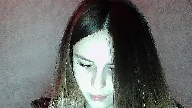 SweetLoraa online show from 04.20.26