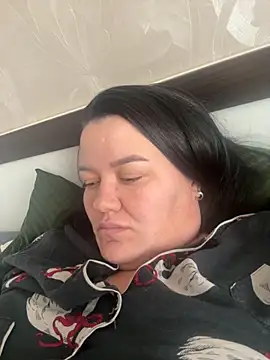 SunnyLeila2101 online show from 10.16.25