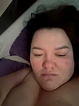 SunnyLeila2101 online show from 11.25.25