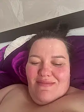 SunnyLeila2101 online show from 04.04.26