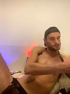 Snapshot of sexbooy27 chatting on 10.02.25 sexbooy27 online show from 10.02.25