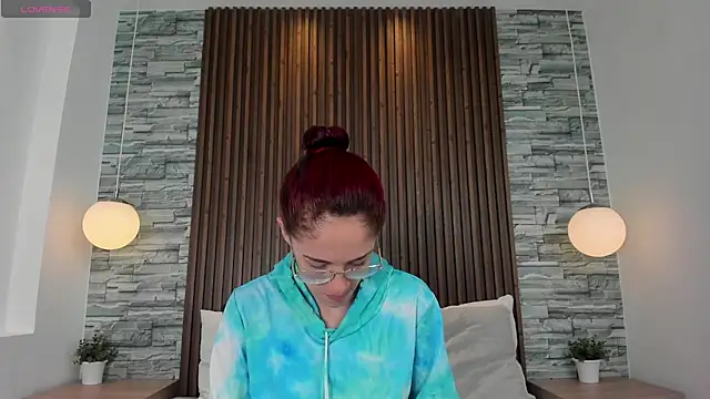 Snapshot of melodyvega0591 chatting on 10.17.25 melodyvega0591 online show from 10.17.25